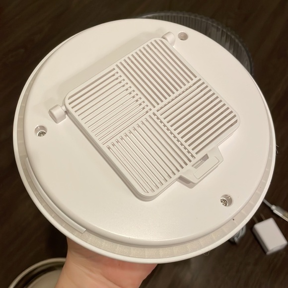 Smart Pet feeder with App compatibility - Picture 7 of 8